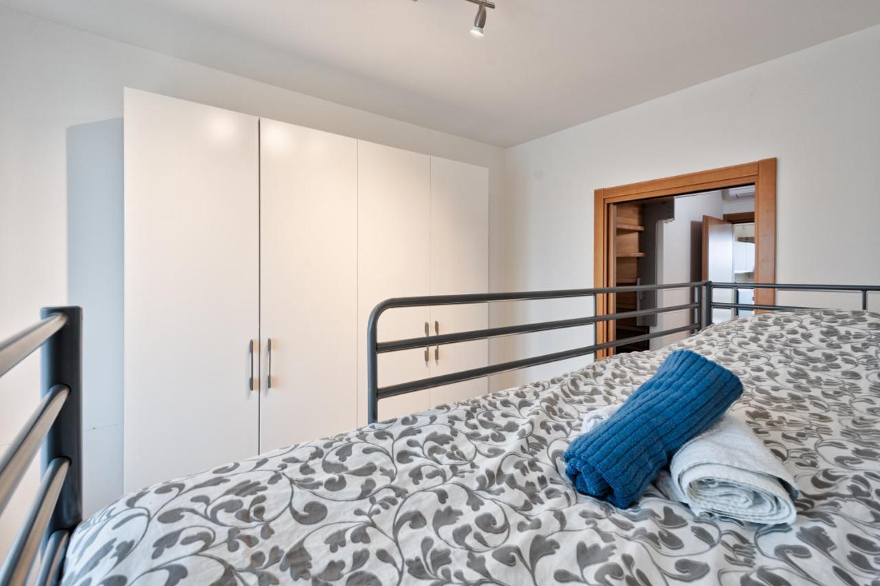 Casa Alessandro Con Piscina Lago Di Garda Salionze Екстер'єр фото